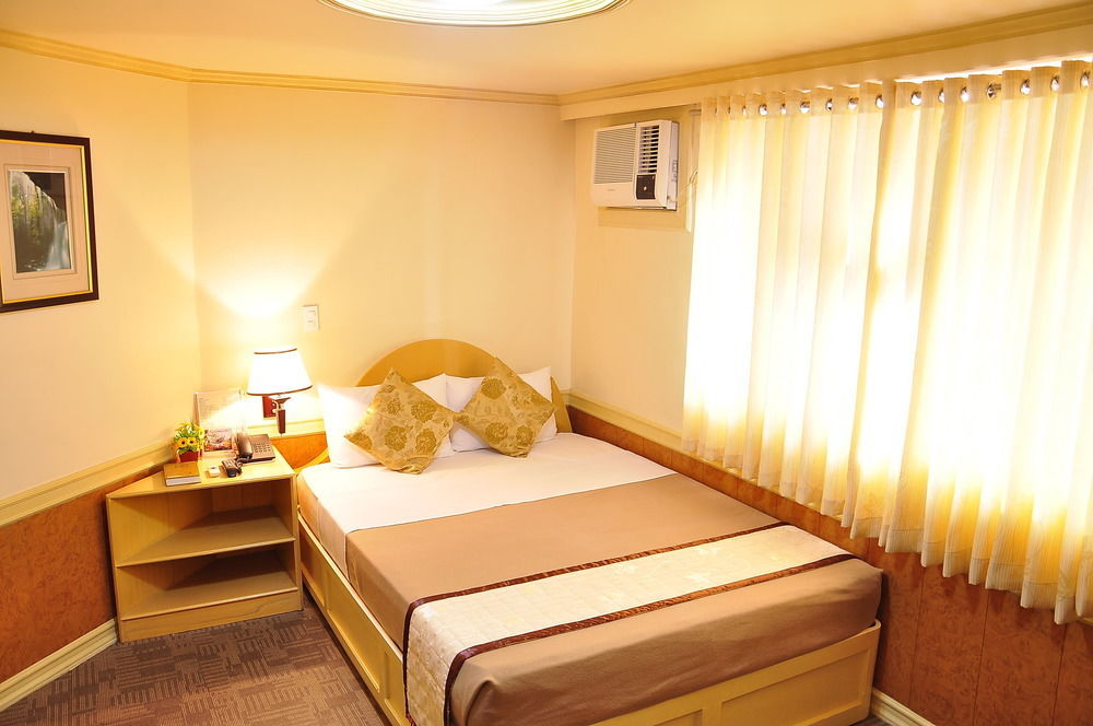Phela Grande Hotel General Santos City Екстер'єр фото