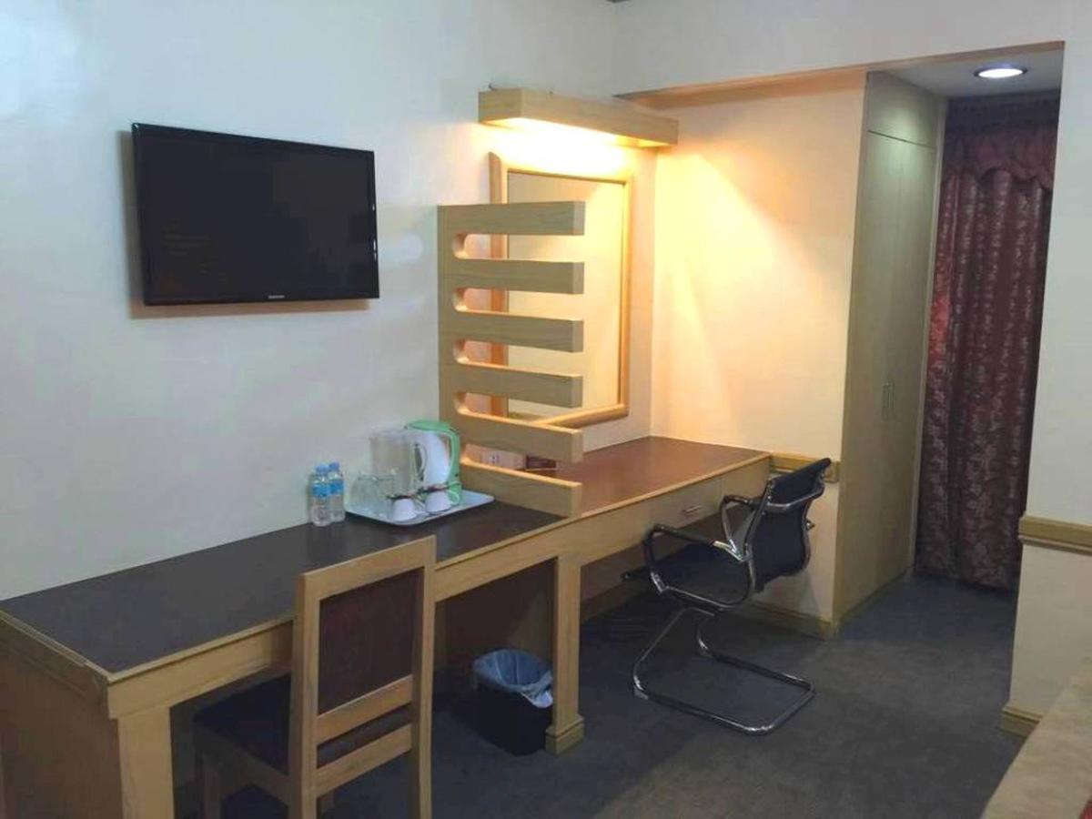 Phela Grande Hotel General Santos City Екстер'єр фото