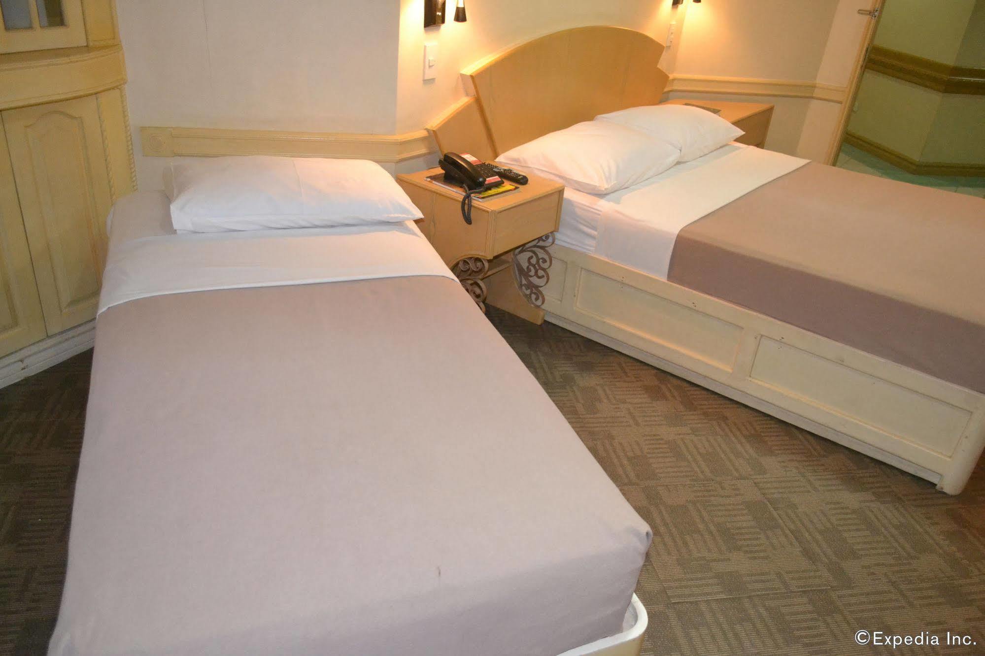 Phela Grande Hotel General Santos City Екстер'єр фото